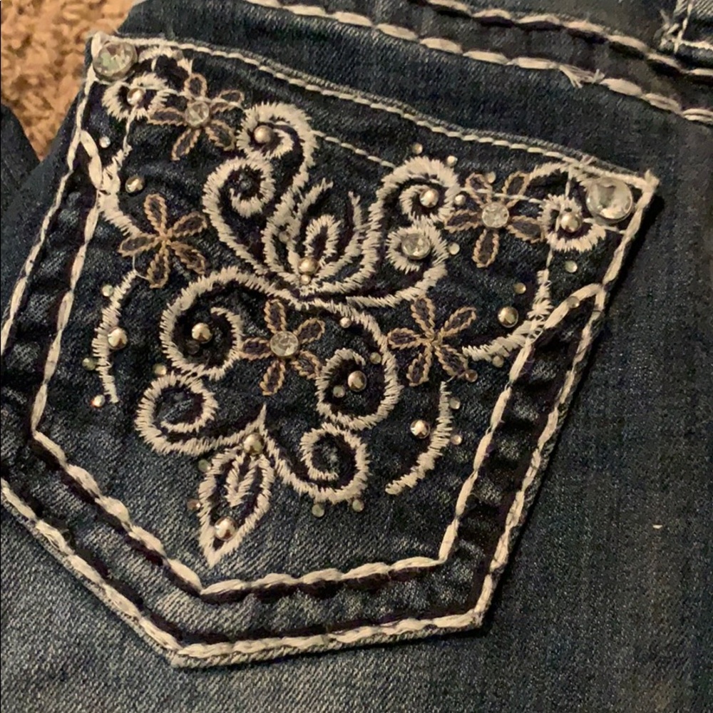 Jeans - Picture 2 of 5